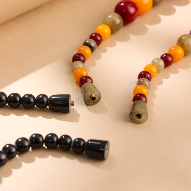 Resin Bead Necklace Jewelry with Tribal Charm