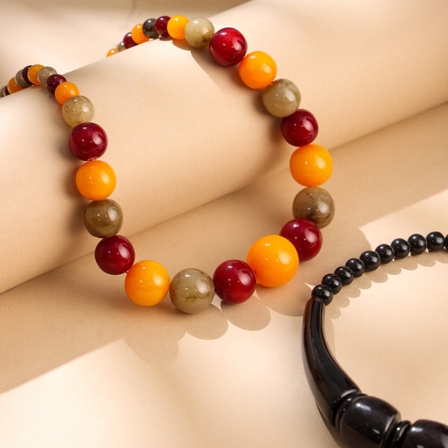 Resin Bead Necklace Jewelry with Tribal Charm