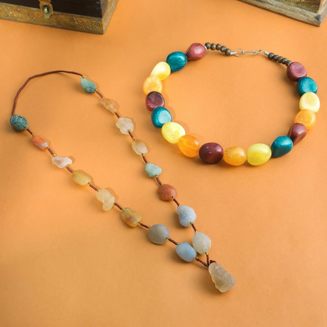 Resin Handcrafted Bead Necklace Jewelry with Tribal Charm