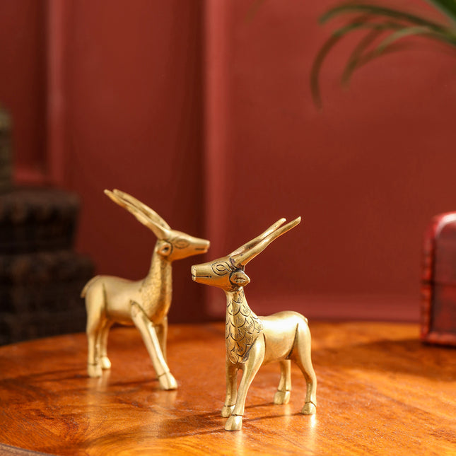 Brass Standing Deer set (4.4 Inch)