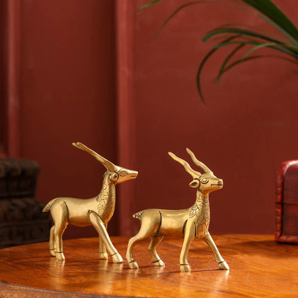 Brass Standing Deer set (4.4 Inch)