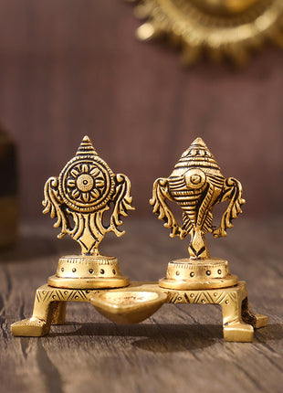 BRASS SHANKH CHAKRA WITH DIYA (3 INCH)