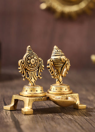 BRASS SHANKH CHAKRA WITH DIYA (3 INCH)