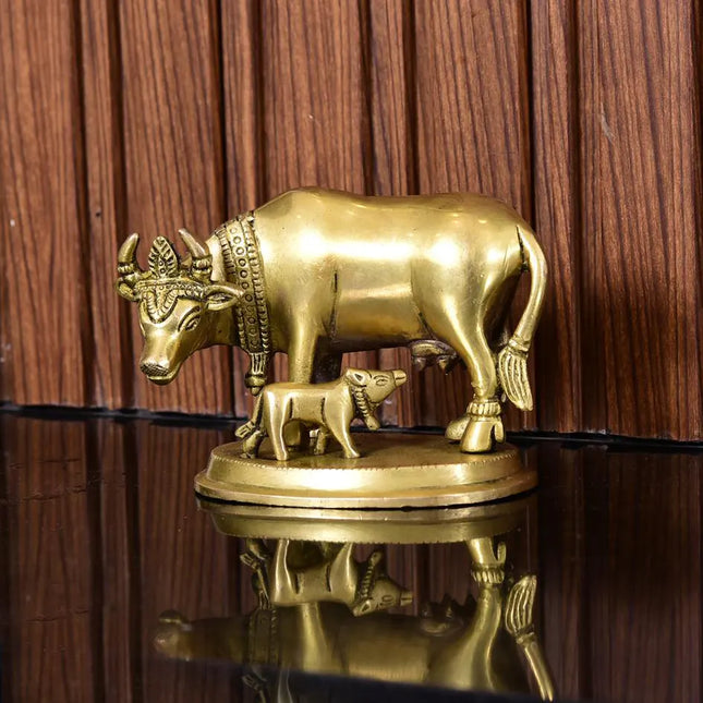Brass Kamdhenu Cow With Calf Idol (3.5 Inch)