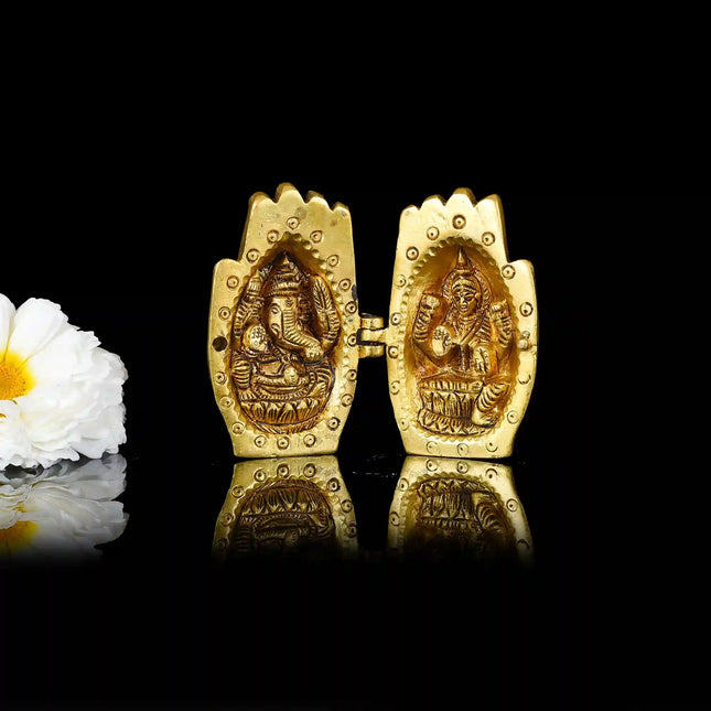 Brass Superfine Ganesha And Lakshmi in Blessing Hands (3 Inch)