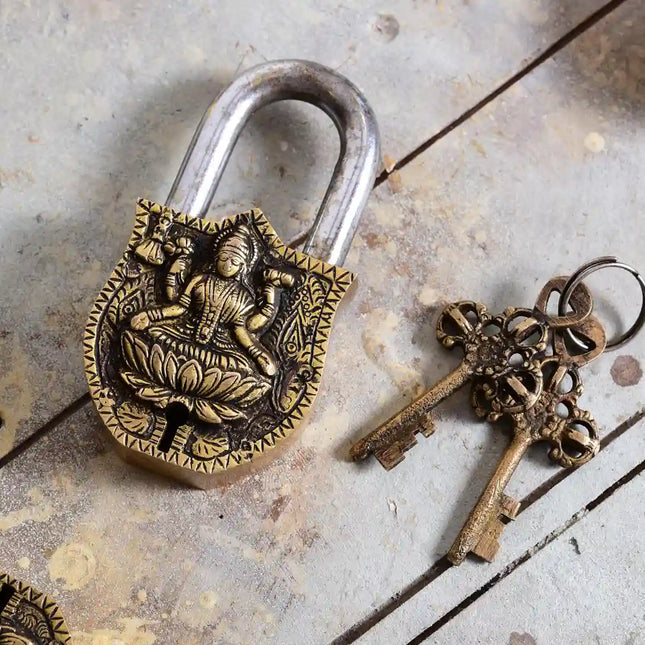 Brass Lakshmi Door Lock With Two Keys (4.5 Inch)