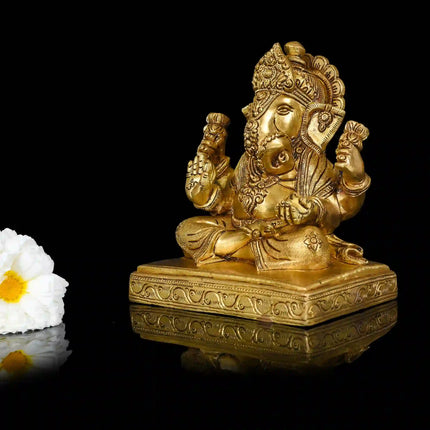 Brass Sitting Ganesha Superfine Idol (7 Inch)