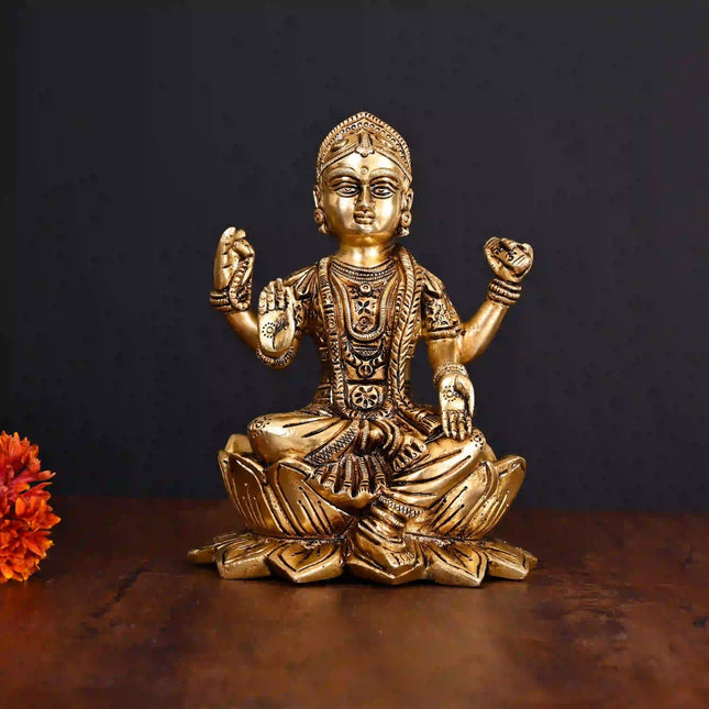 Brass Superfine Bala Tripurasundari Idol On Lotus (7 Inch)