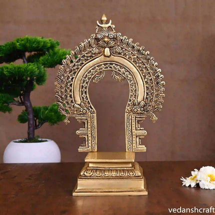 Brass Singhasan With Prabhavali Craft