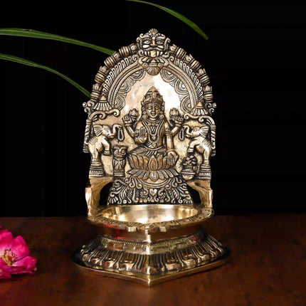 Brass Lakshmi Vilaku Diya/Lamp (10 Inch)