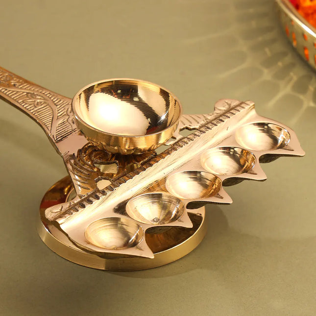 Brass Traditional Panch Aarti With Handle (10.5 Inch)