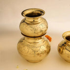 5 INCHES (5.8*5.8*5); WEIGHT - 500 GRAMS; CAPACITY - 1 LITRE