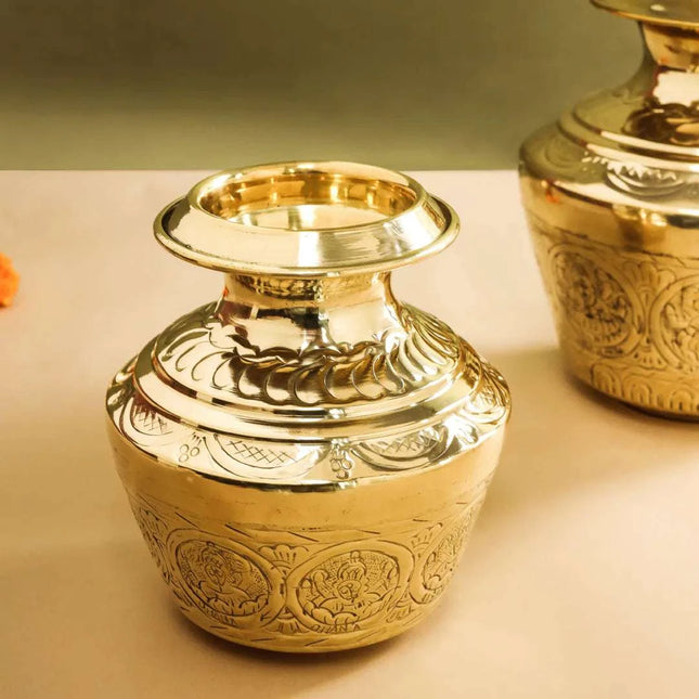Brass Ashtalakshmi Kodam/Kalash