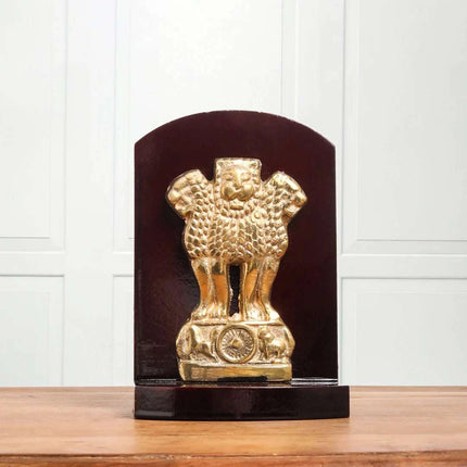 Ashok Stambh With Wooden Pannel