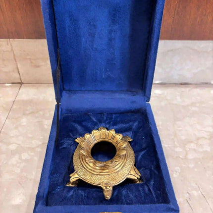 Brass Tortoise Conch Stand (2 Inch)
