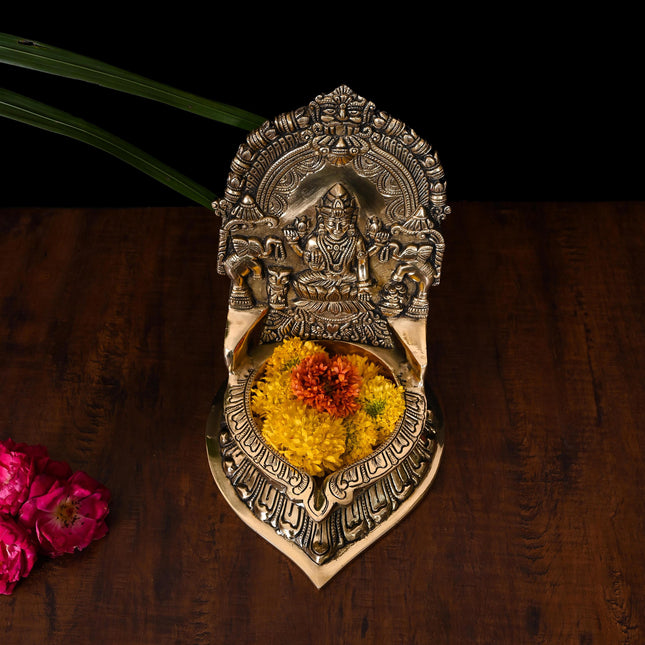 Brass Lakshmi Vilaku Diya/Lamp (10 Inch)