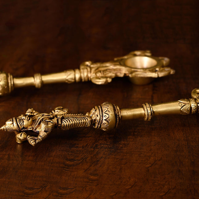 Brass Vishnu Lakshmi Ahuti Spoon Set (10.5 Inch)