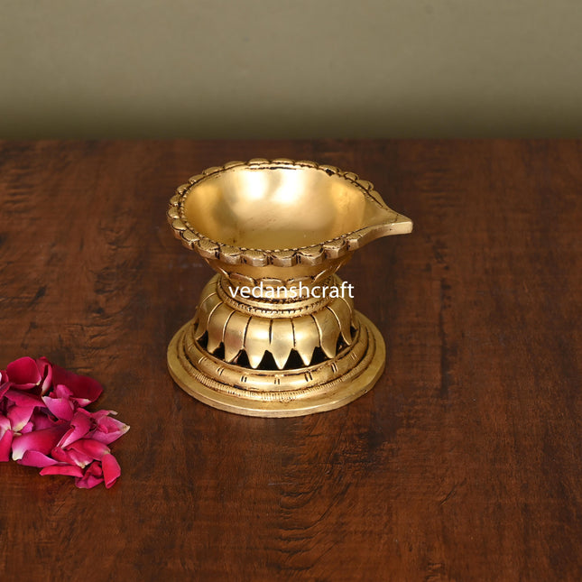 Brass Single Petal Diya (3 Inch)