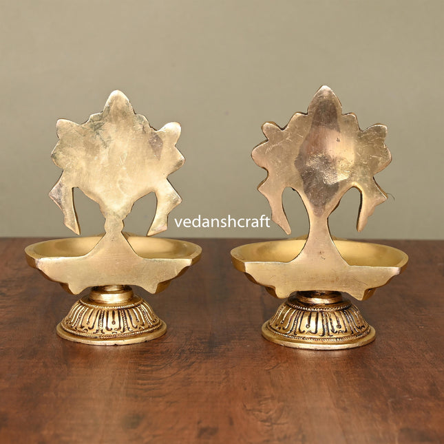 Brass Shankh And Chakra Diya Set (5.5 Inch)