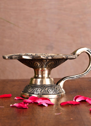 Brass Ethnic Handcarved Diya Lamp (3 Inch)