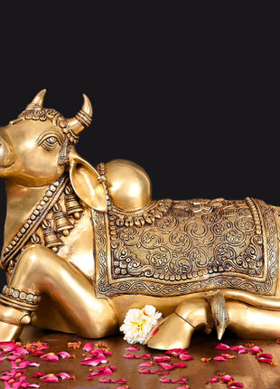 Brass Majestic Nandi Superfine Idol (15 Inch)