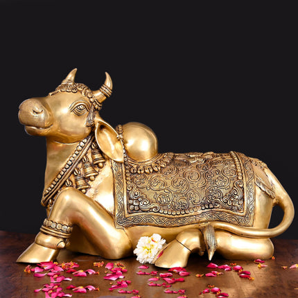 Brass Majestic Nandi Superfine Idol (15 Inch)