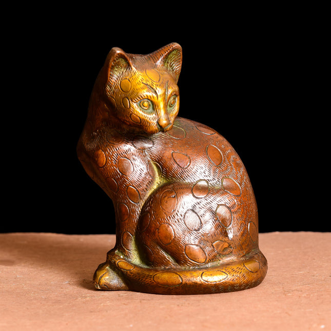 Brass Cat Showpiece (8 Inch)