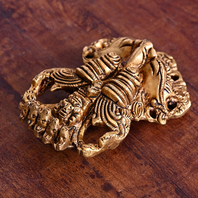 BRASS SUPERFINE YALI FACE WALL HANGING (4")