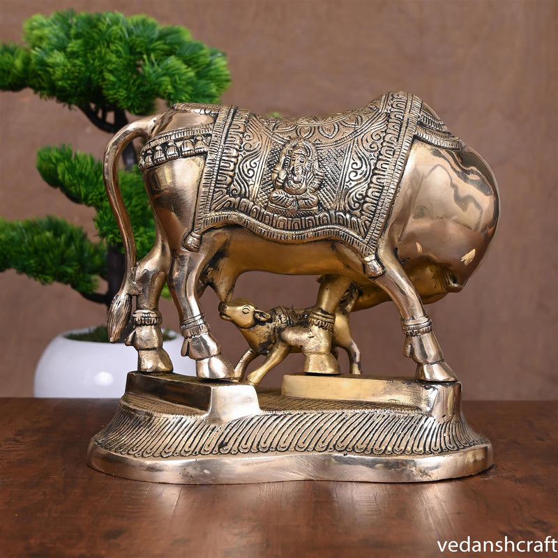 Brass Kamdhenu Cow With Calf Idol (8.5 Inch)
