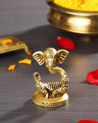 Brass Modern Ganesha Table Top Idol (2.7 Inch)