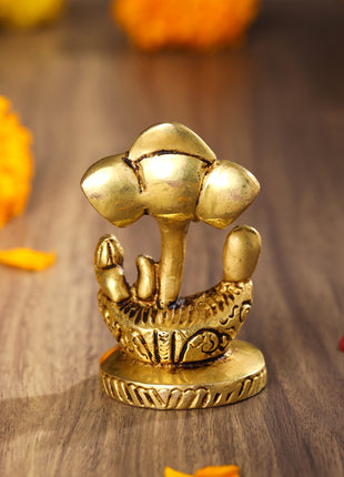 Brass Modern Ganesha Table Top Idol (3 Inch)