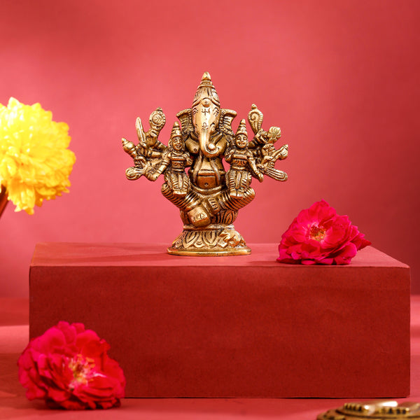 Brass Ganesha With Riddhi Sidhhi Idol (4 Inch)